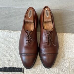 Allen Edmond - Cap-toe Oxford Dress Shoe - 8 1/2 D